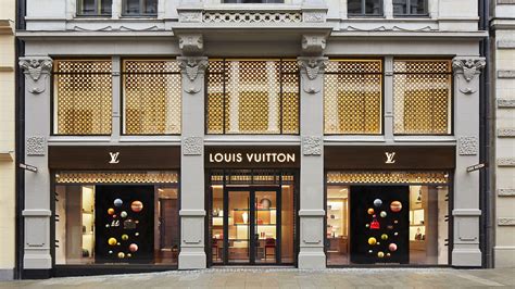 louis vuitton romania online|louis vuitton italy stores.